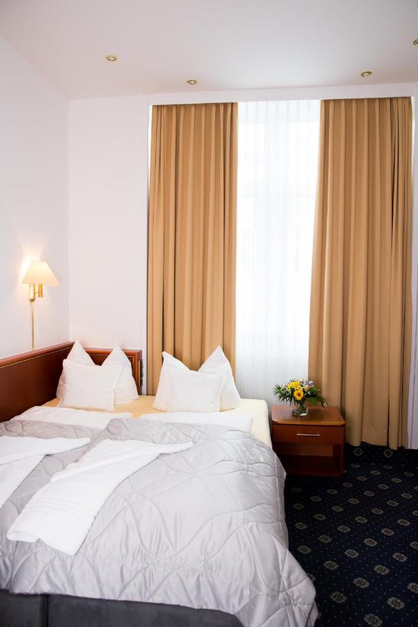 Inselhotel Cornelius Нордерней Экстерьер фото