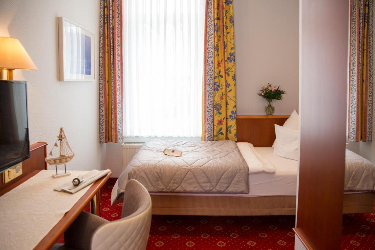 Inselhotel Cornelius Нордерней Экстерьер фото